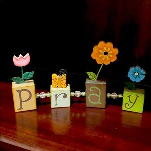 Pray decorative sign